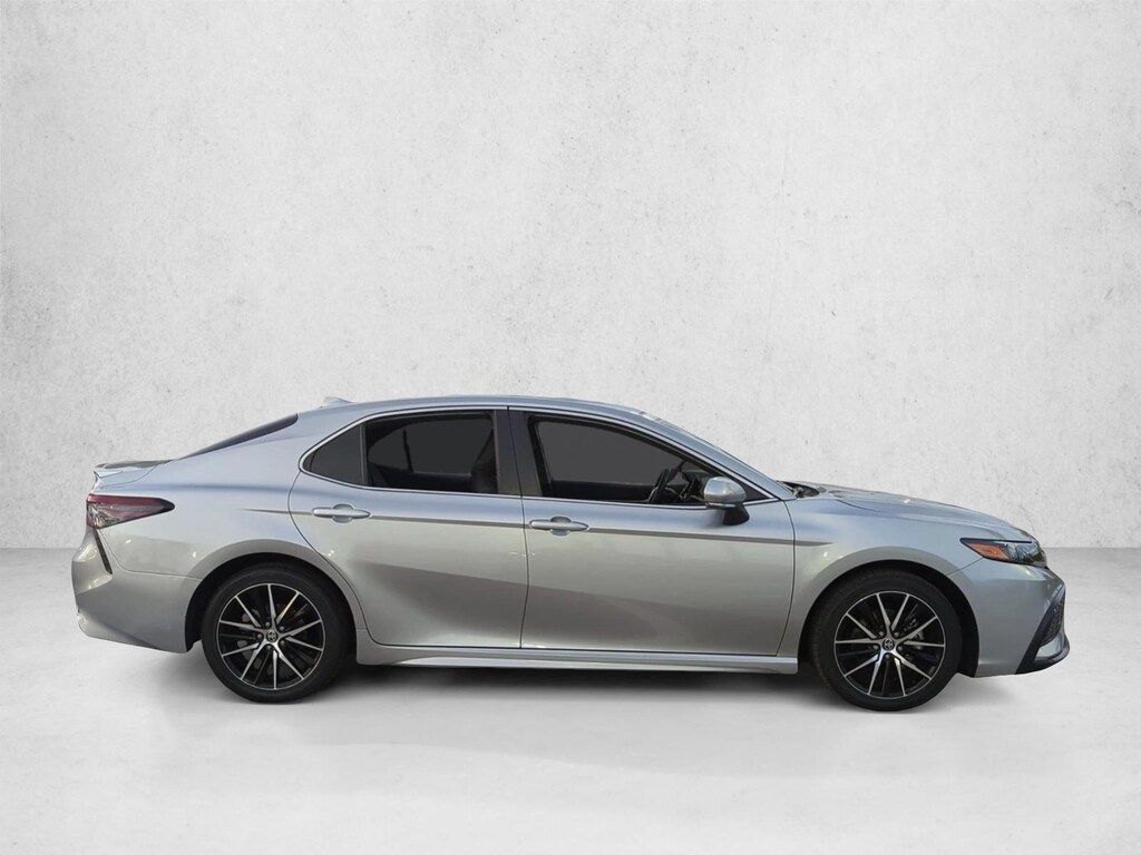 Used 2023 Toyota Camry SE Sedan