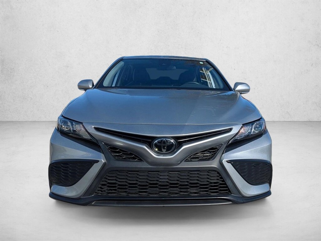 Used 2023 Toyota Camry SE Sedan