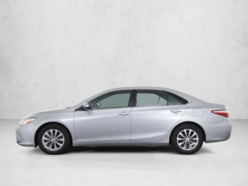 Used 2017 Toyota Camry LE Sedan