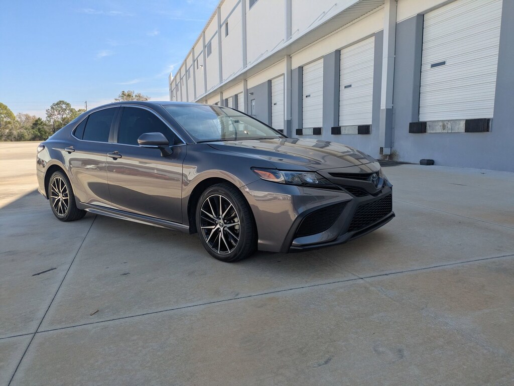 Used 2023 Toyota Camry SE Sedan