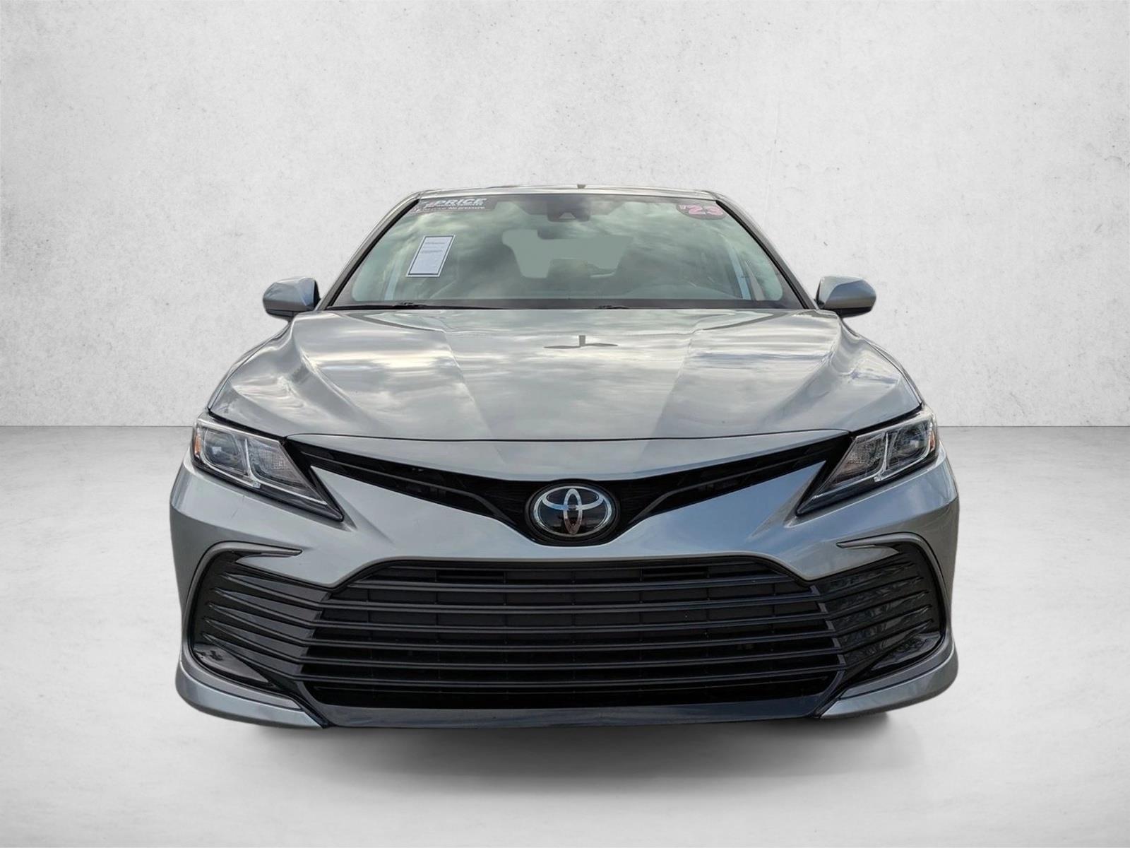 2023 Toyota Camry LE photo 2
