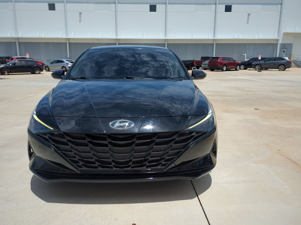 Used 2021 Hyundai Elantra SEL Sedan