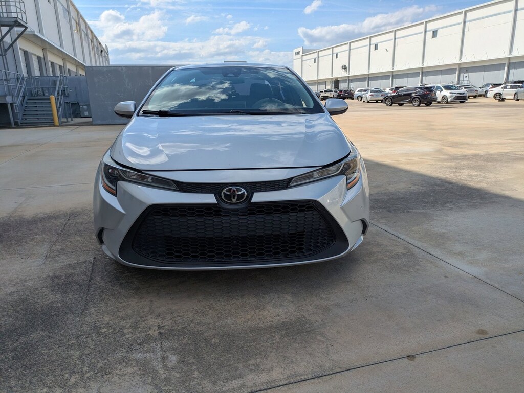 Used 2021 Toyota Corolla LE Sedan