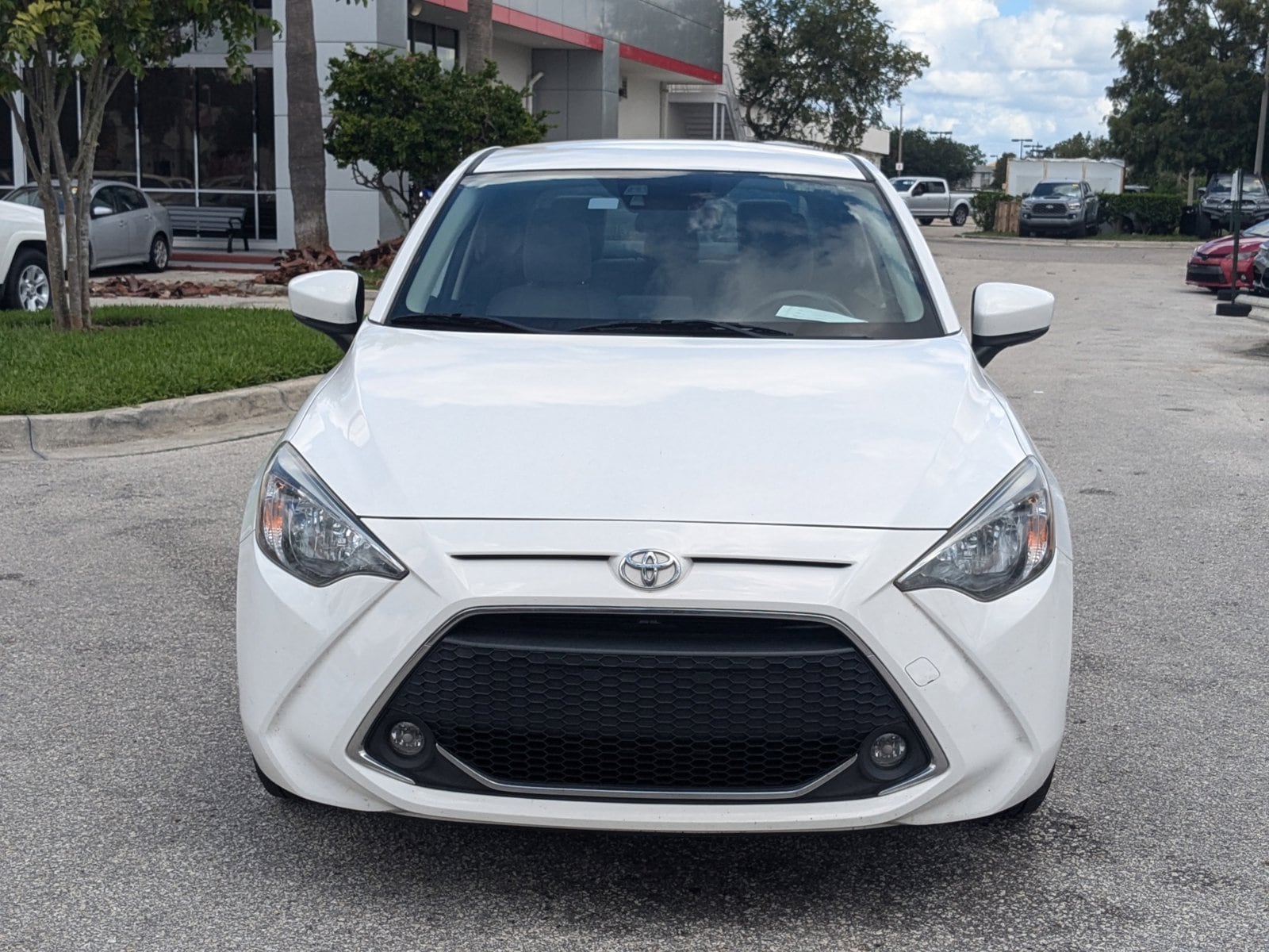 Certified 2019 Toyota Yaris LE with VIN 3MYDLBYV0KY528362 for sale in Winter Park, FL