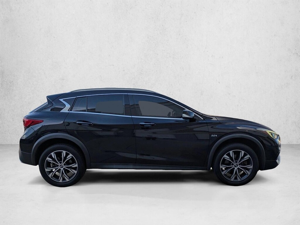 Used 2017 INFINITI QX30 Premium SUV