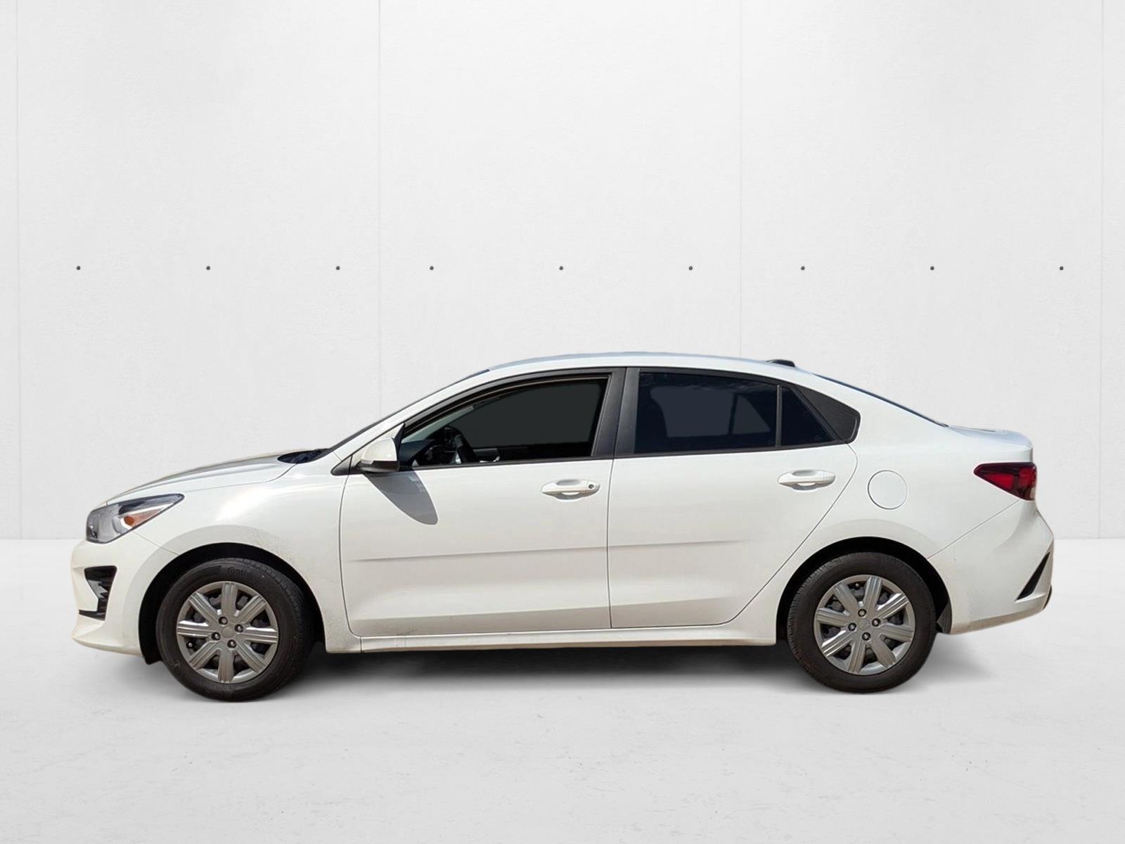 2023 Kia Rio LX photo 2