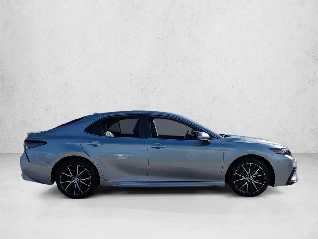 Used 2023 Toyota Camry SE Sedan