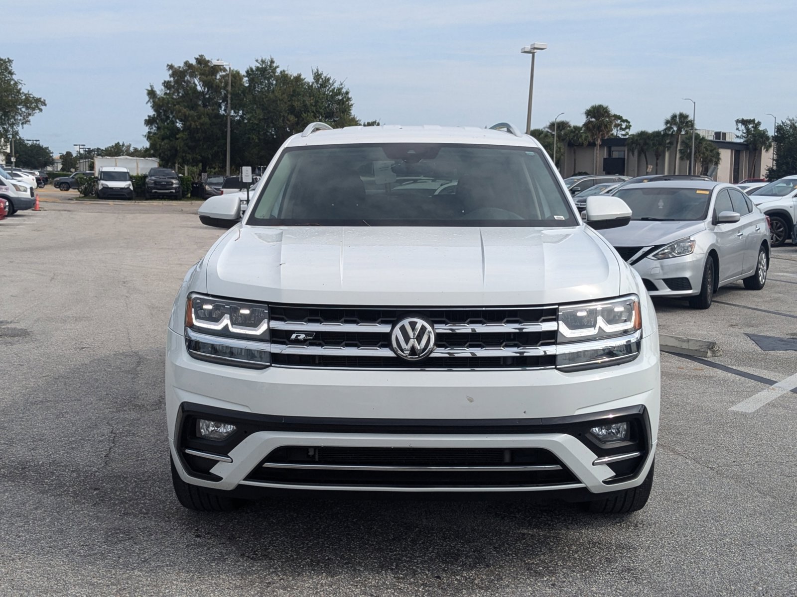 Used 2019 Volkswagen Atlas SE R-Line w/Tech with VIN 1V2XR2CA0KC576983 for sale in Winter Park, FL