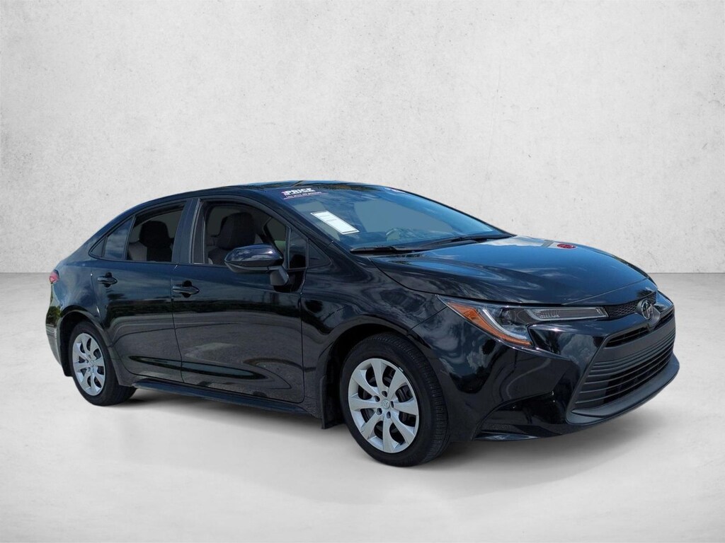 Certified 2025 Toyota Corolla LE Sedan