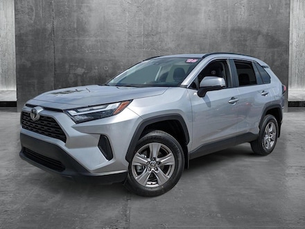 2025 Toyota RAV4 XLE SUV