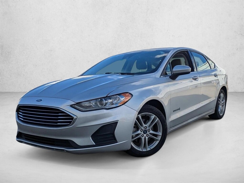 Used 2019 Ford Fusion Hybrid SE Sedan