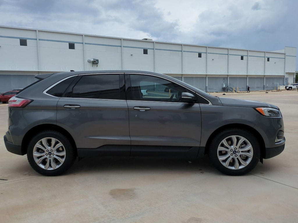 Used 2022 Ford Edge Titanium SUV