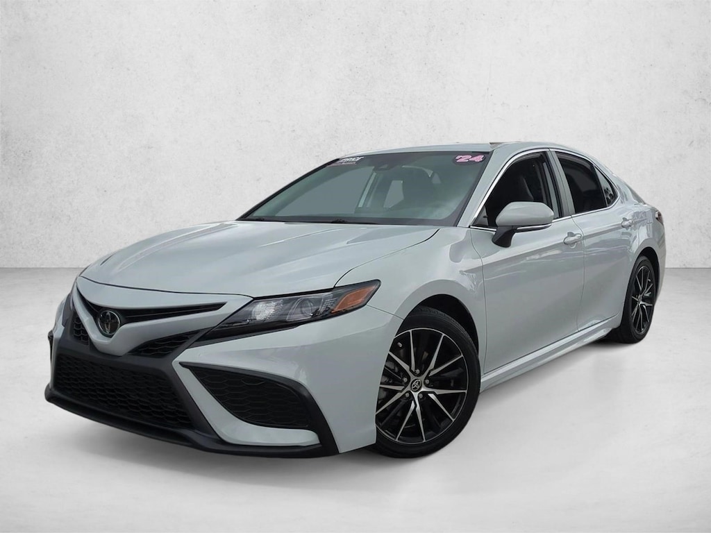 Used 2024 Toyota Camry SE Sedan