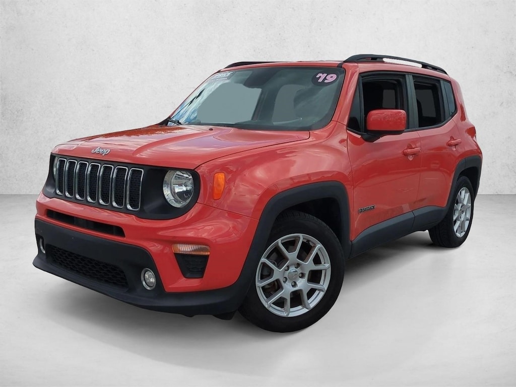 Used 2019 Jeep Renegade Latitude FWD SUV