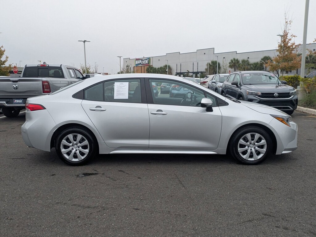 Used 2025 Toyota Corolla LE Sedan