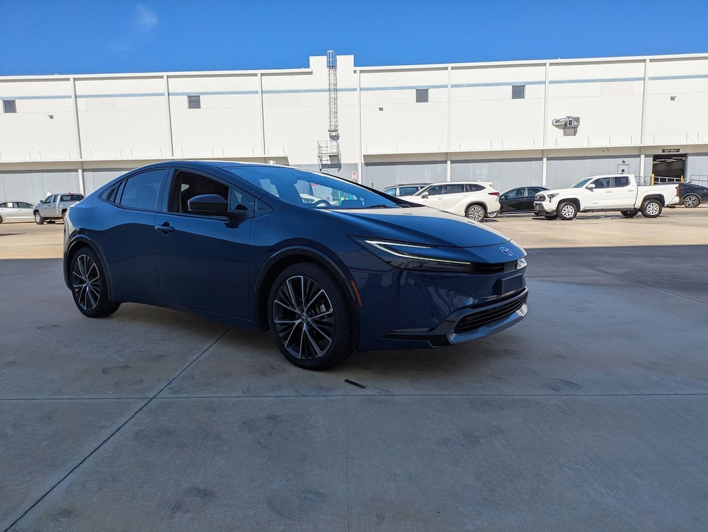 Used 2024 Toyota Prius XLE Hatchback