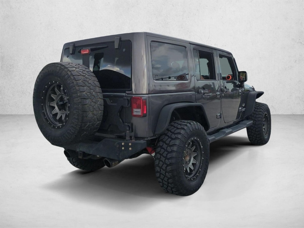 Used 2017 Jeep Wrangler JK Unlimited Sahara 4x4 SUV