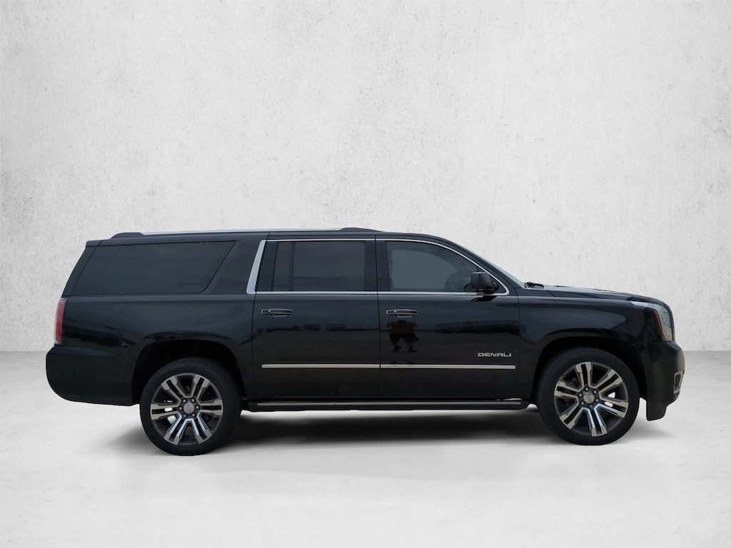 Used 2019 GMC Yukon XL Denali SUV