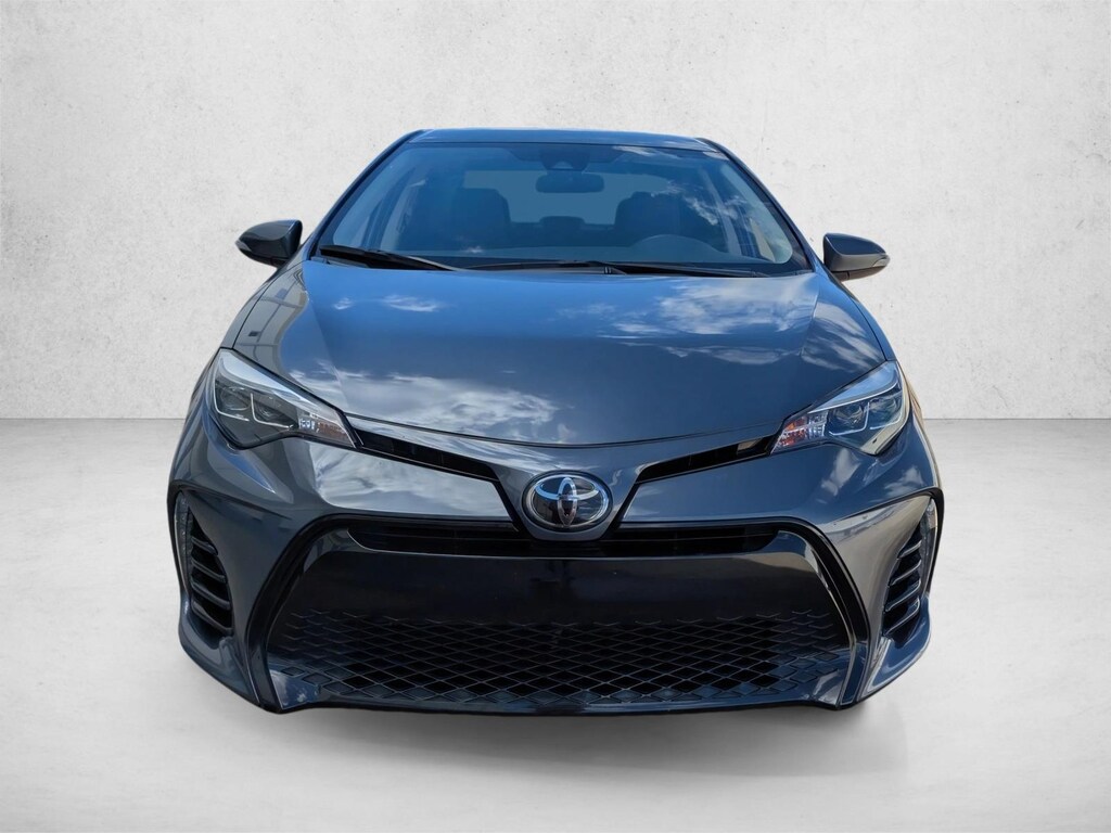 Used 2017 Toyota Corolla SE Sedan