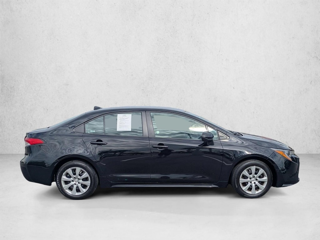 Used 2025 Toyota Corolla LE Sedan