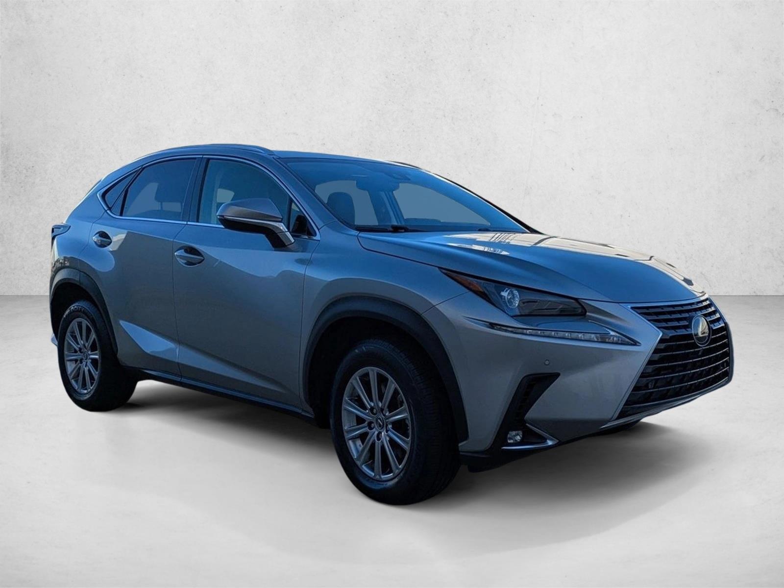 2020 Lexus NX 300 photo 3