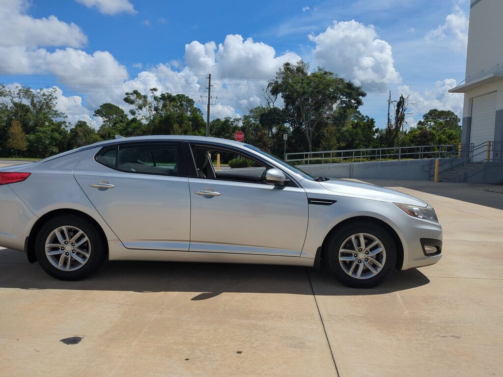 Used 2013 Kia Optima LX Sedan