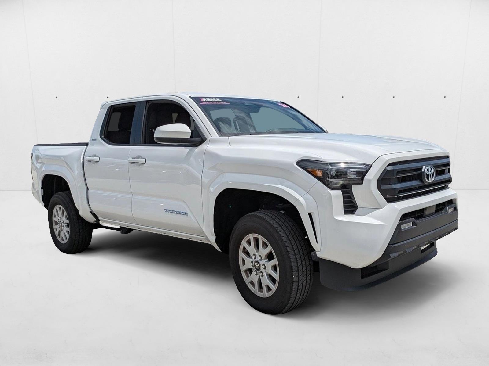 2024 Toyota Tacoma SR5 4x4 photo 3