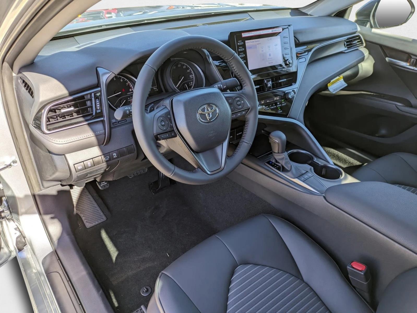 2024 Toyota Camry SE photo 3
