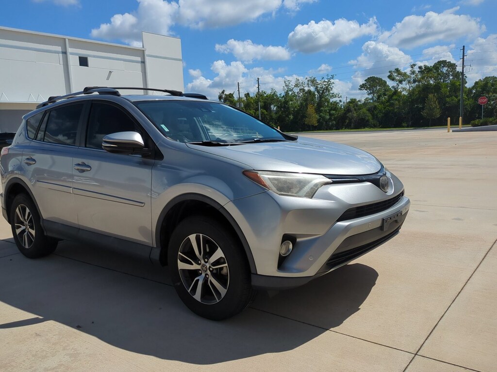 Used 2018 Toyota RAV4 XLE SUV