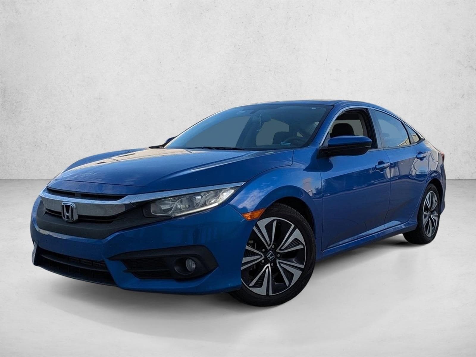 2017 Honda Civic EX-T's photo