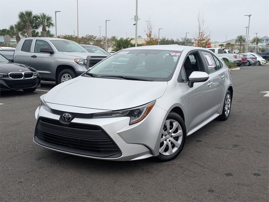 Used 2025 Toyota Corolla LE Sedan