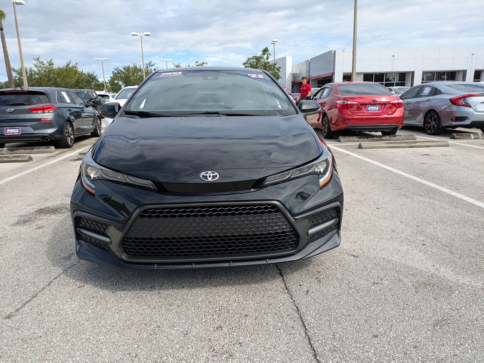 2022 Toyota Corolla SE photo 2