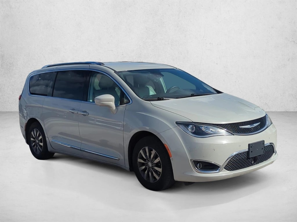Used 2019 Chrysler Pacifica Touring L Plus Van Passenger Van