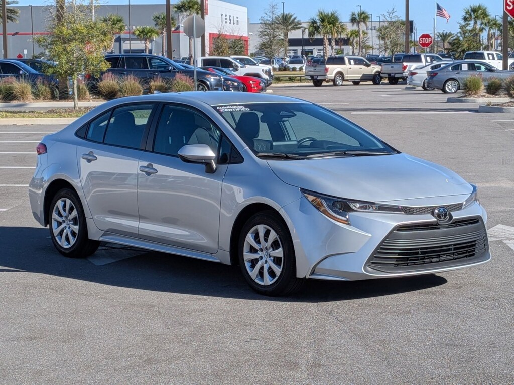 Used 2025 Toyota Corolla LE Sedan