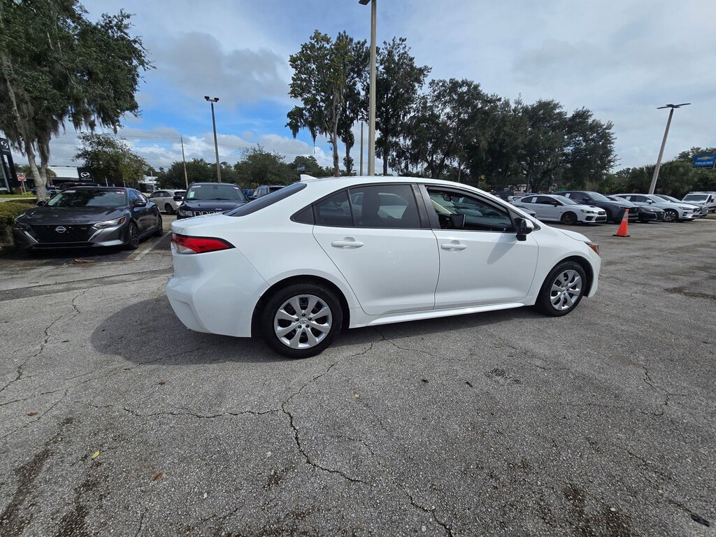 Used 2021 Toyota Corolla LE Sedan
