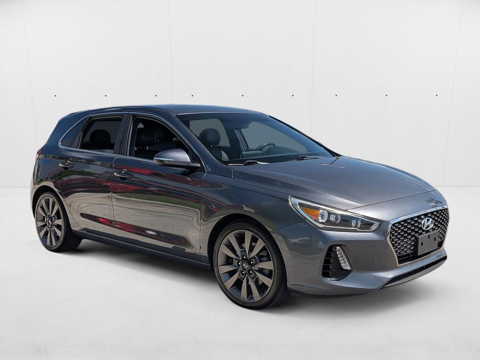 2018 Hyundai Elantra GT Sport photo 3