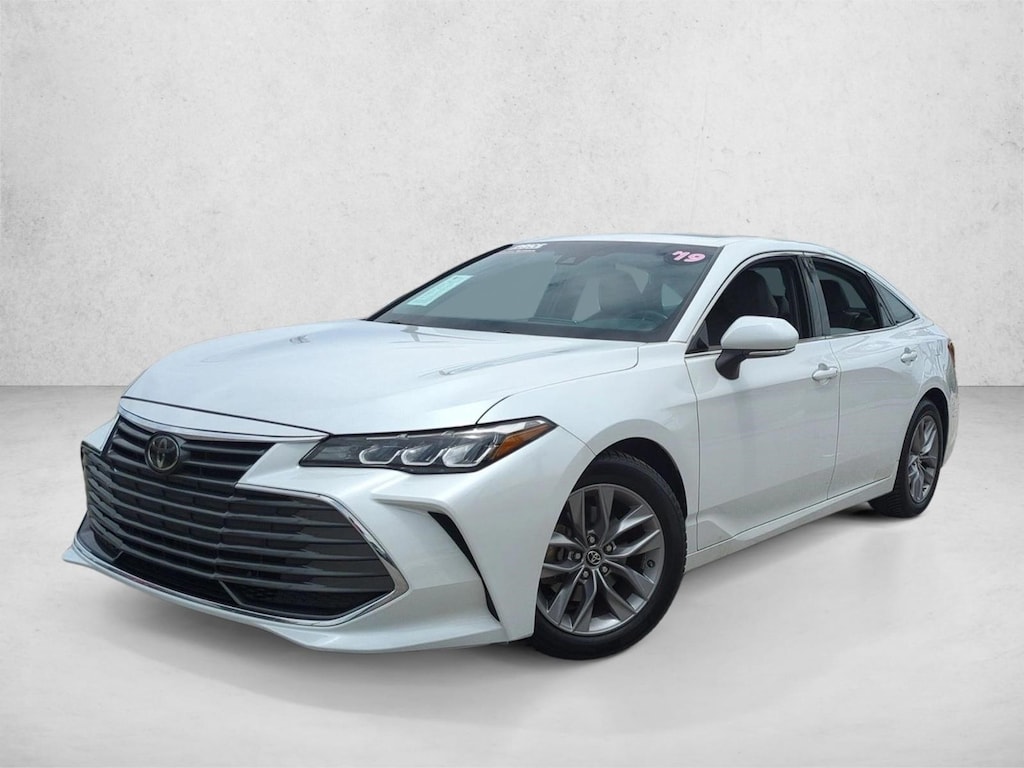 Certified 2019 Toyota Avalon XLE Sedan