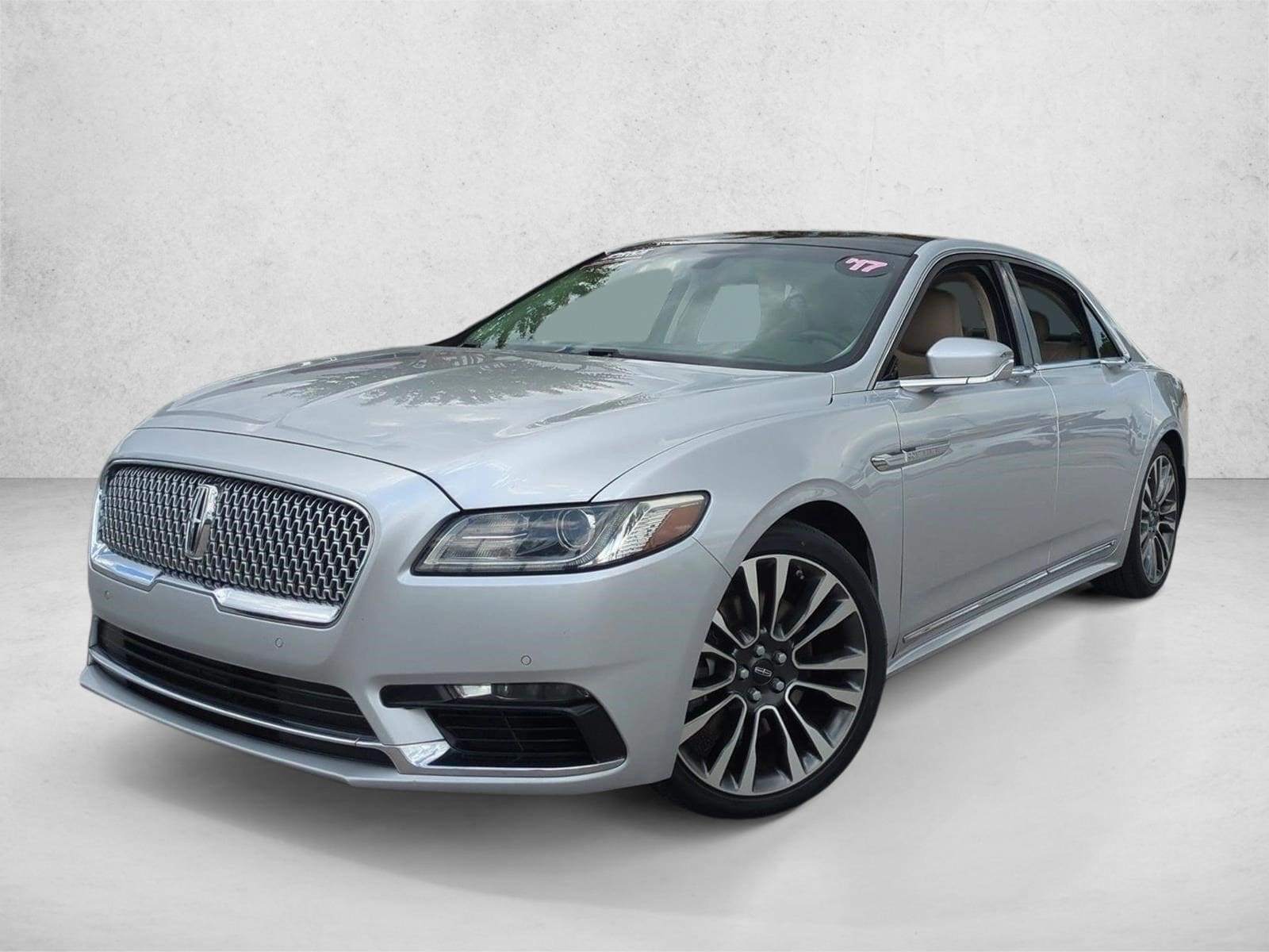 2017 Lincoln Continental Reserve FWD's photo