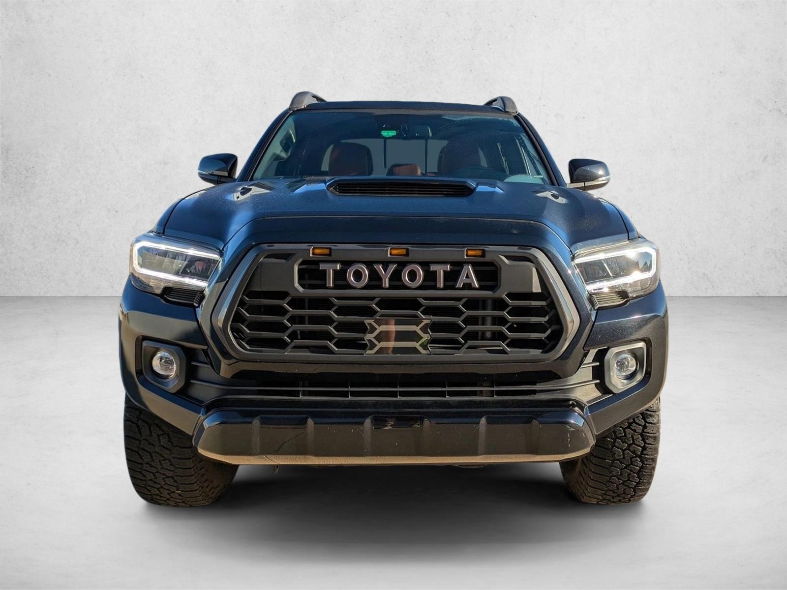 2021 Toyota Tacoma TRD Sport V6 photo 2