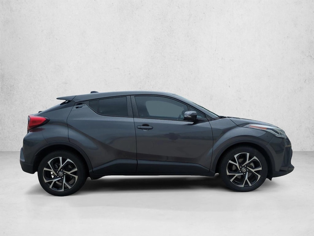 Used 2022 Toyota C-HR XLE SUV