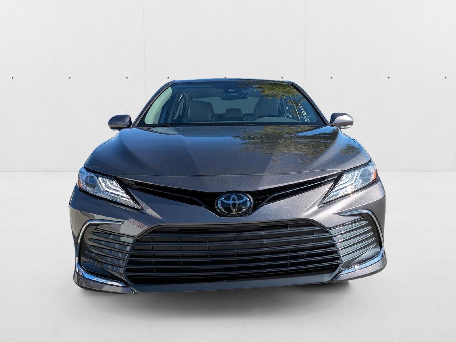 2023 Toyota Camry XLE photo 2