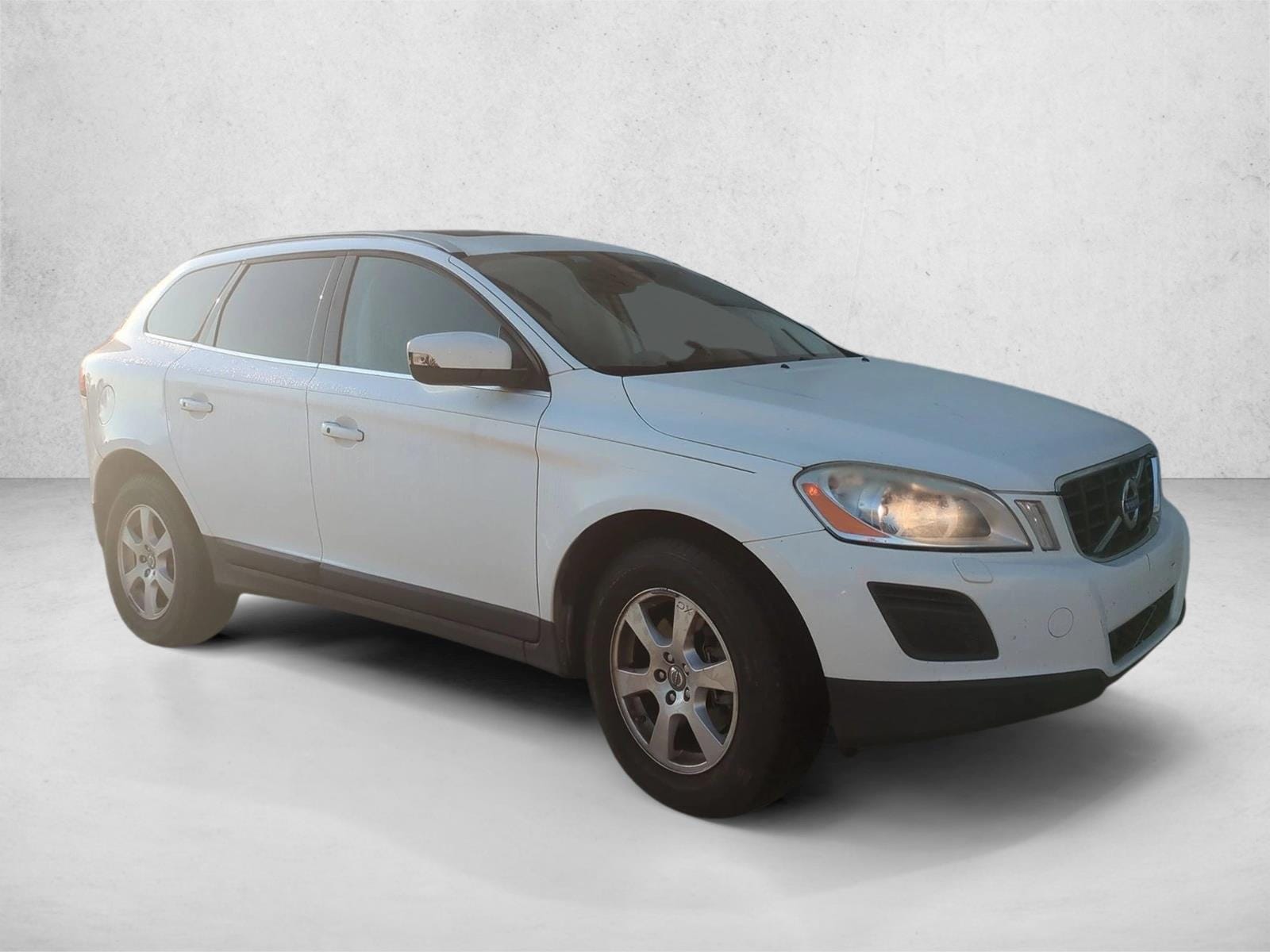 Used 2012 Volvo XC60 3.2 with VIN YV4952DL6C2252656 for sale in Winter Park, FL