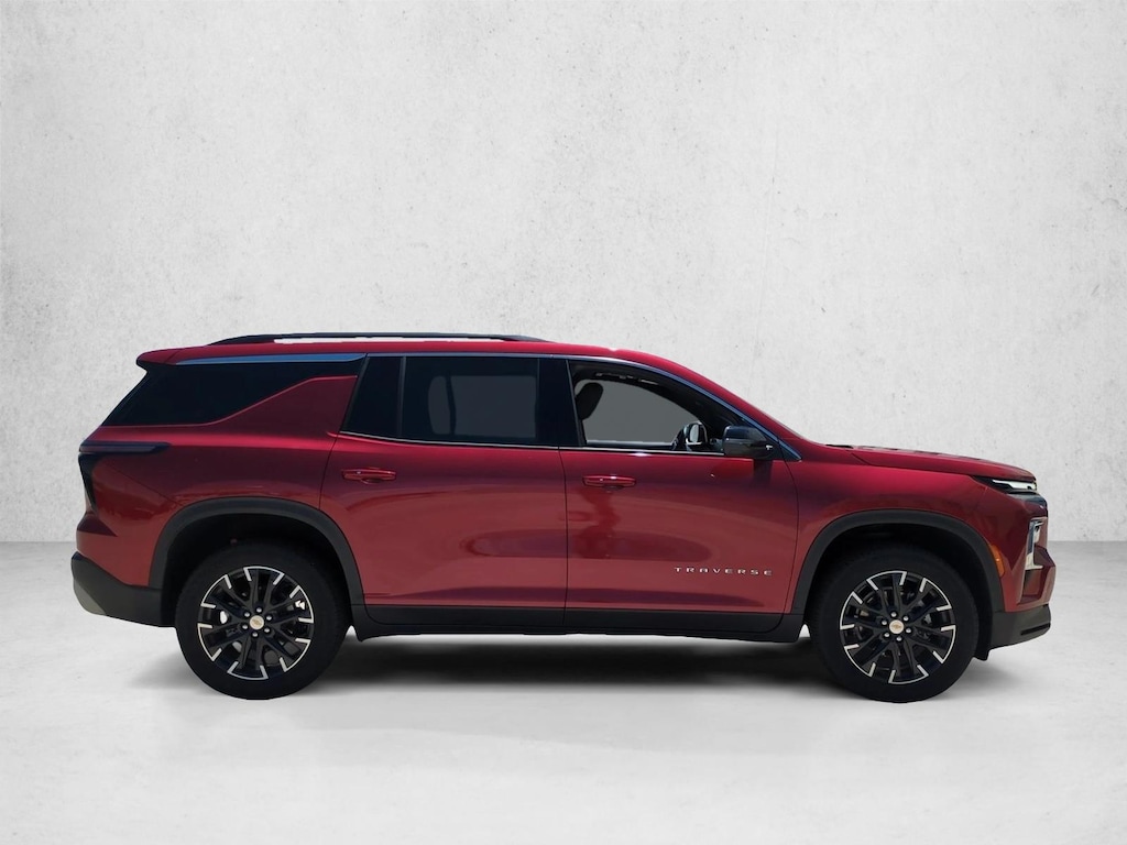 Used 2026 Chevrolet Traverse LT SUV