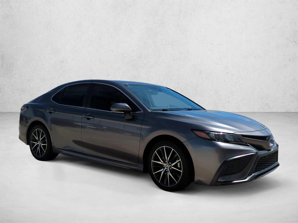Used 2023 Toyota Camry SE Sedan