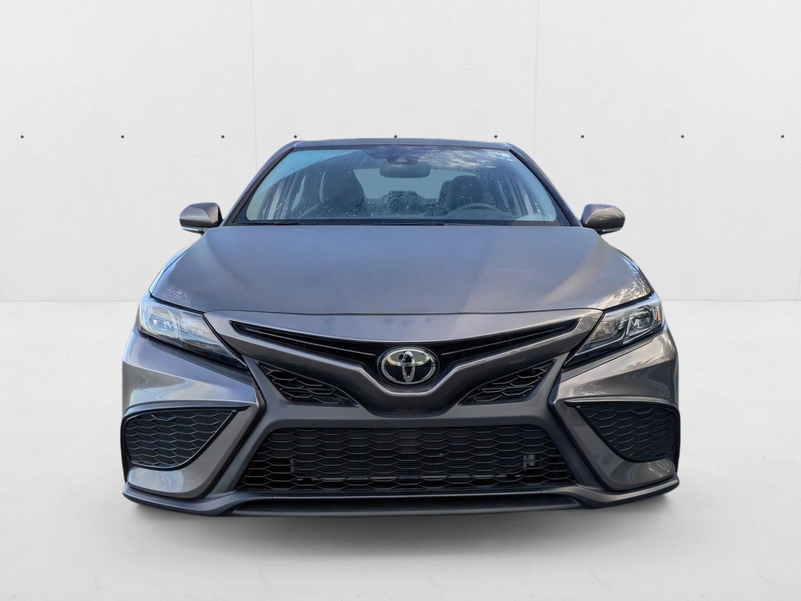 2024 Toyota Camry SE photo 2
