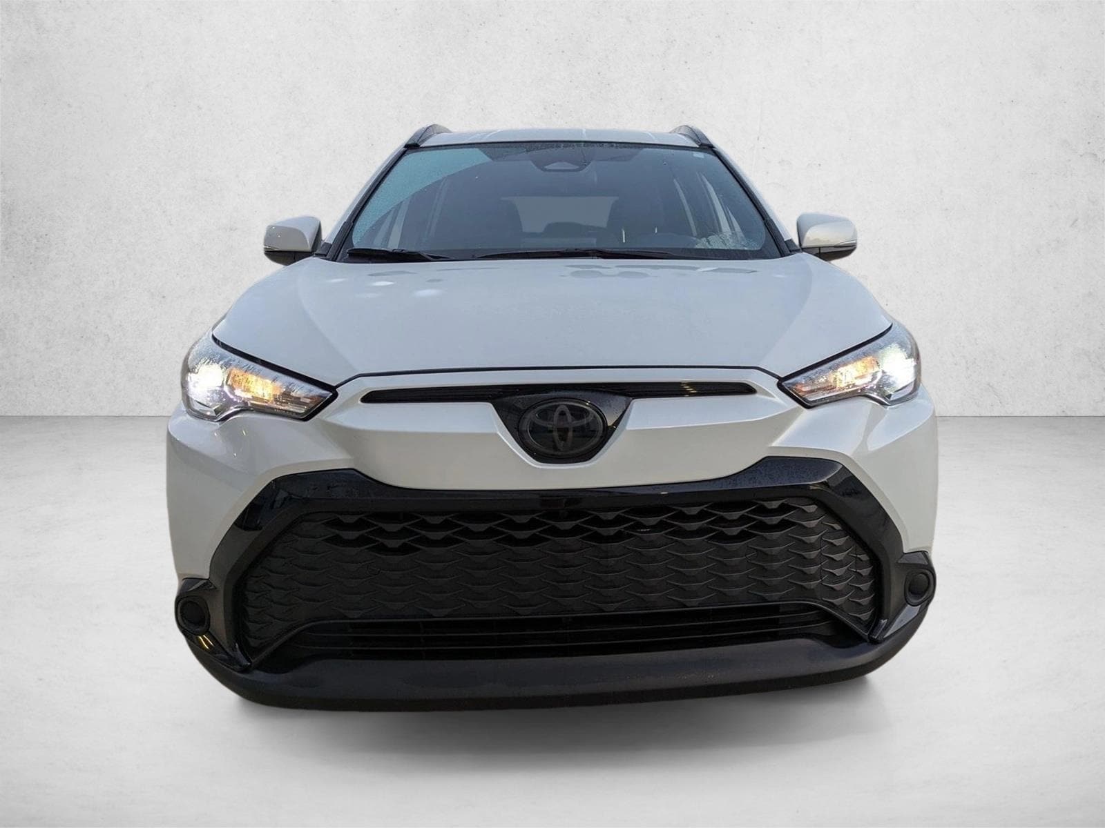 Certified 2024 Toyota Corolla Cross SE with VIN 7MUFBABG7RV049121 for sale in Kansas City