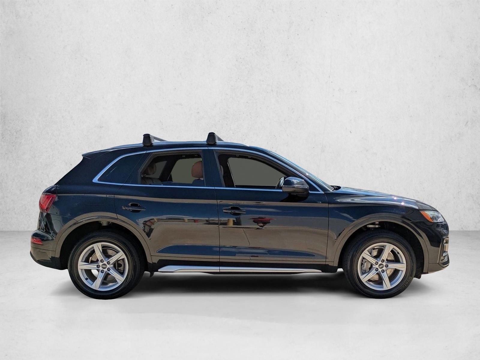 2021 Audi Q5 45 Premium photo 4