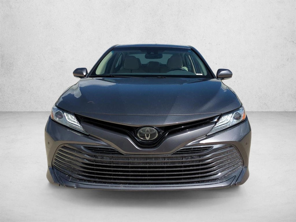 Used 2018 Toyota Camry XLE Sedan
