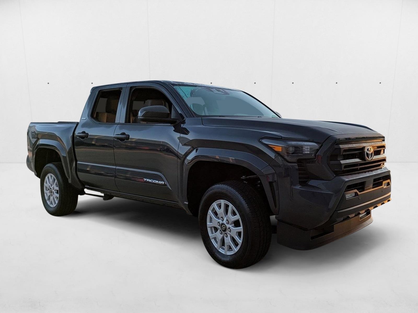 2024 Toyota Tacoma SR5 photo 3