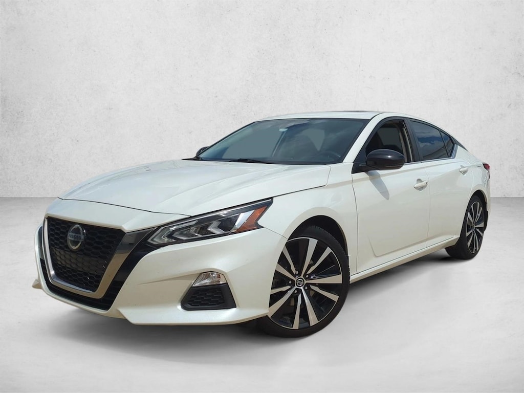 Used 2020 Nissan Altima 2.5 SR Sedan